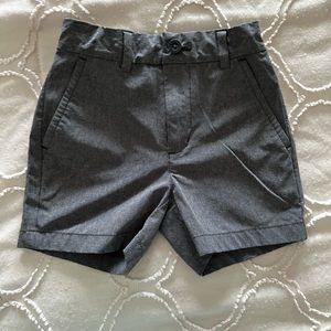 Vineyard Vines performance shorts 2t